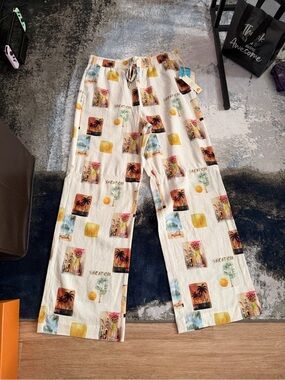 C&C California Cream Drawstring Waist Pants with Multicolor Accents